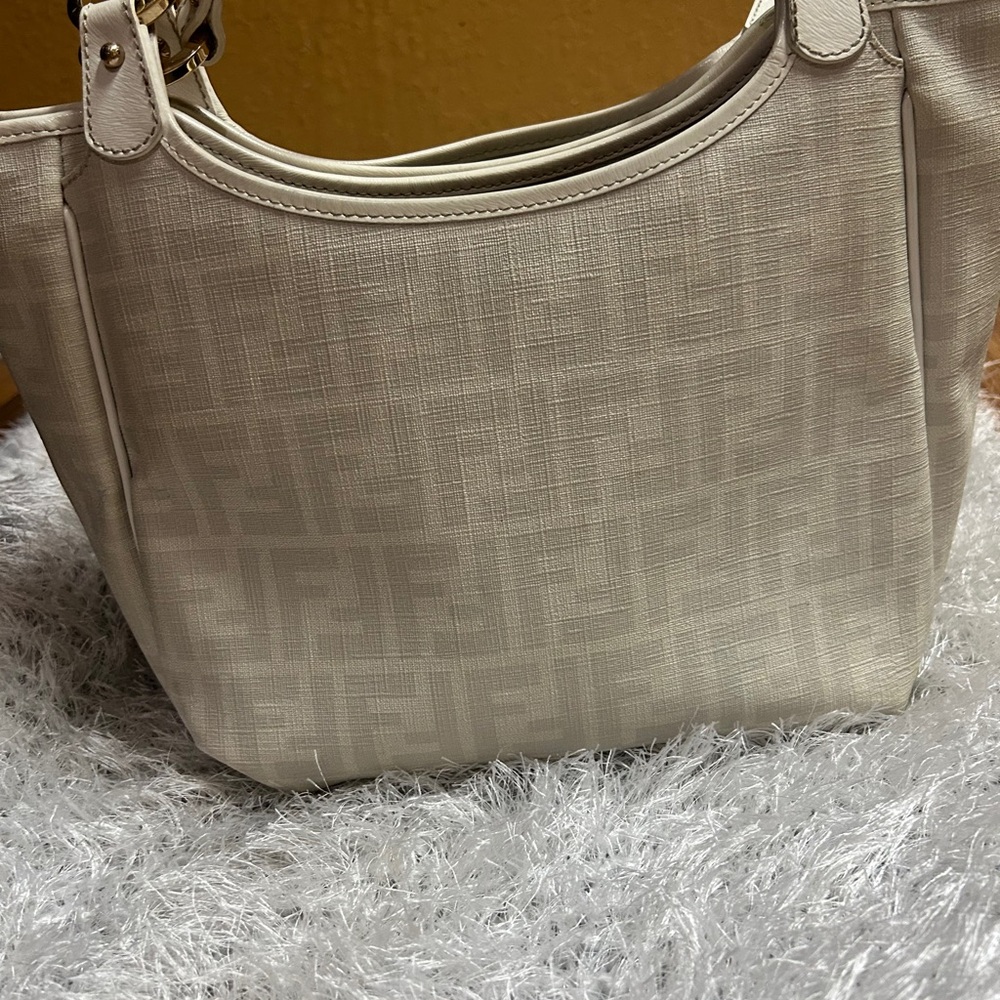 Authentic FENDI Off White Zucca Coated Canvas totebag - Picture 3 of 16